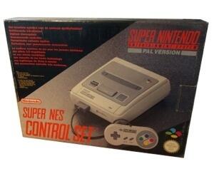 Super Nintendo (kosmetiske fejl) incl 1 pads (hol) m. kasse