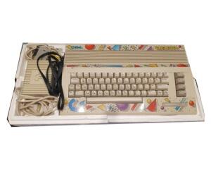 Commodore 64C m. 80' skin m. kasse (skadet) og manual