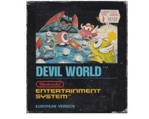 Devil World (small box) (scn) m. kasse (slidt) og manual (NES)