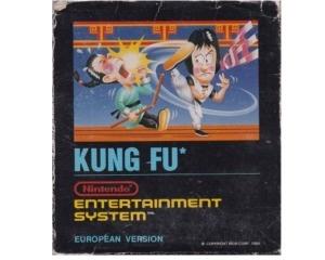 Kung fu (scn) (small box) m. kasse (slidt) og manual (slidt) (NES)
