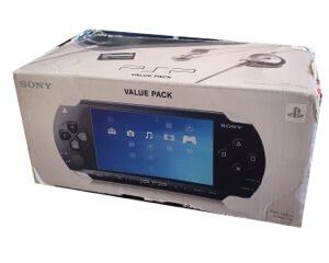 PSP 1000 Value Pak m. kasse (slidt) og manual