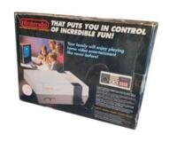 Nintendo 8 bit (eec/scn) incl 1 pad m. videokabel m. kasse og manual